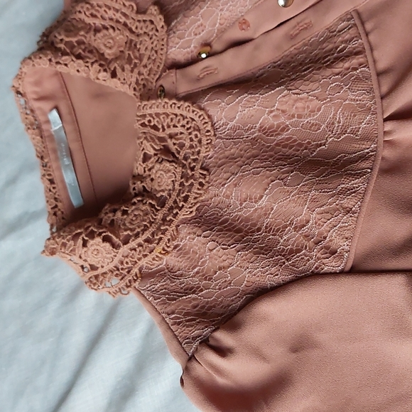 Western like-wear, lace collar, button front, S - Picture 9 of 9